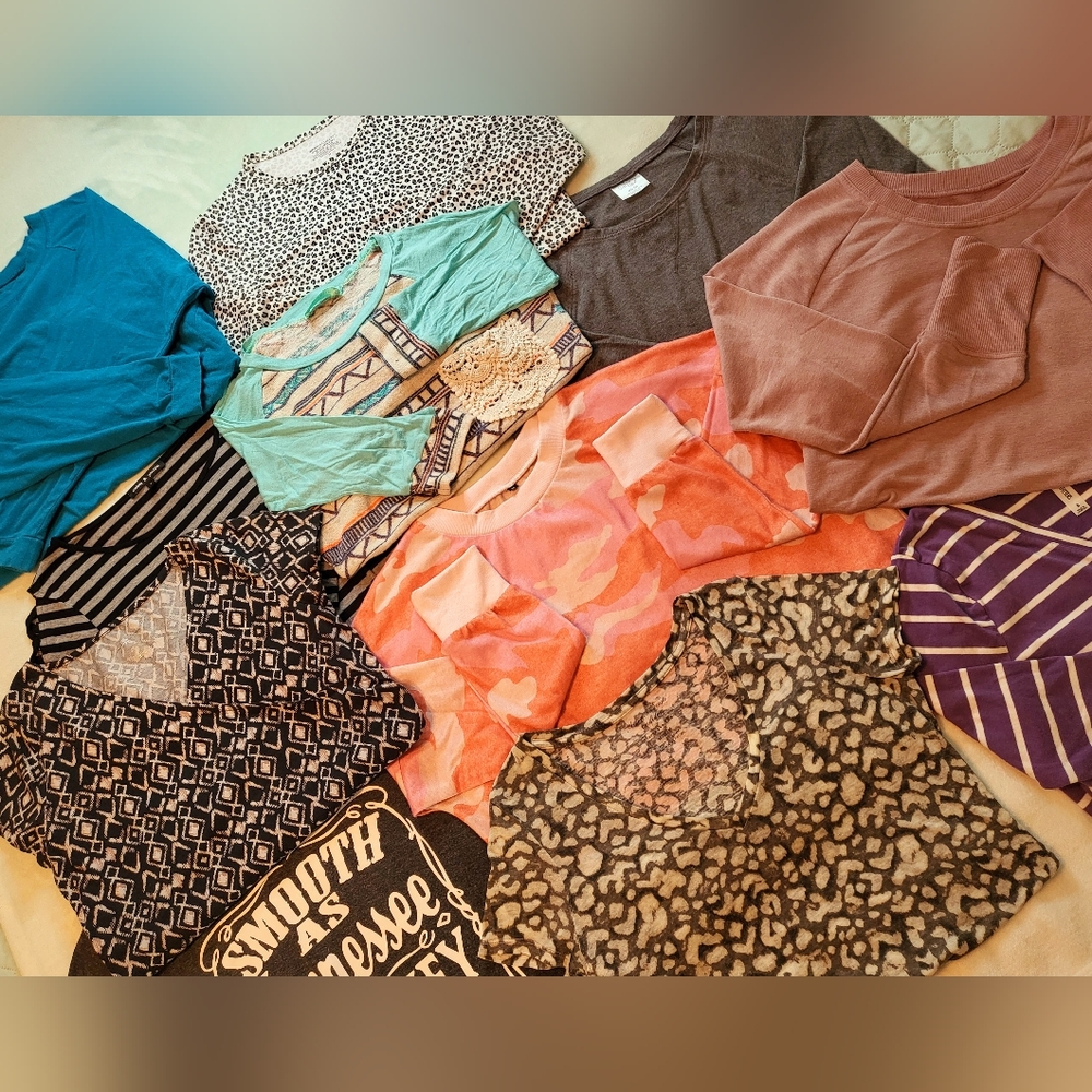 BUnDLe ☆ Sweatshirt/Shirts
